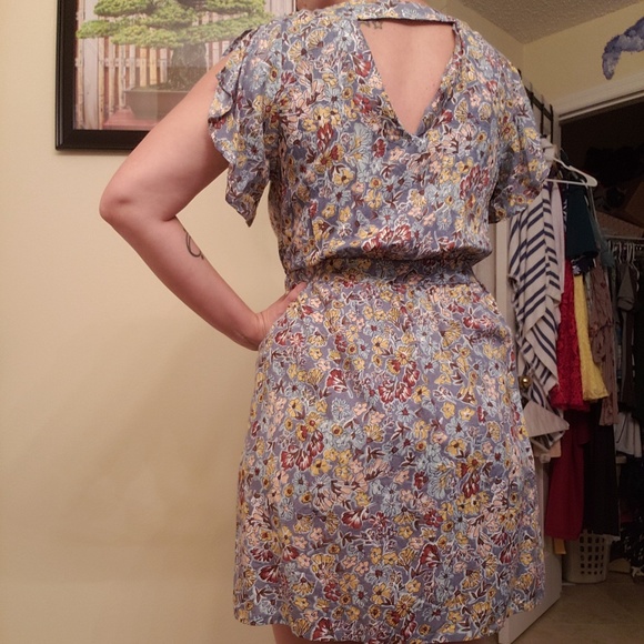 Floral dress - Picture 2 of 3